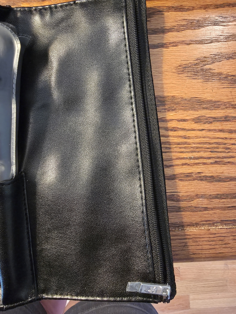 Makeup Brushes - Picture 3 of 6